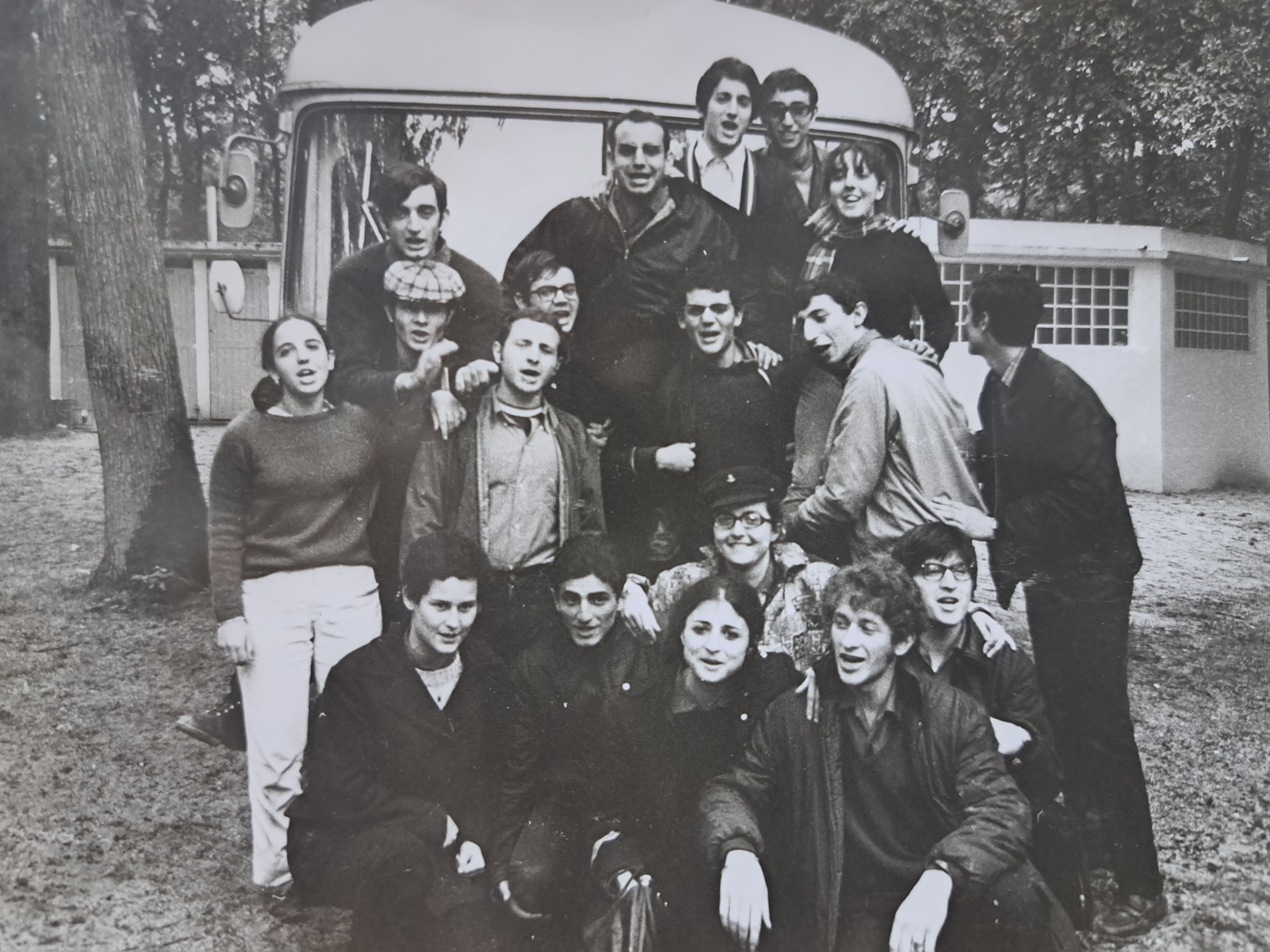 Pionniers Montargis 1969 Belier Cathy Yves Putsh  JAC camp de vacances en Corse   copie